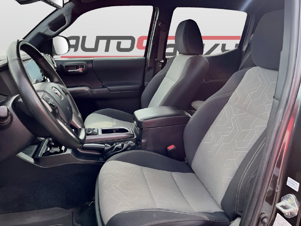 Used 2023 Toyota Tacoma TRD Sport AWD/4WD image 20