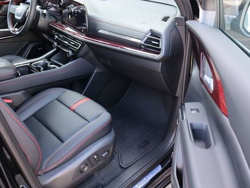 New 2026 Chevrolet Traverse RS AWD/4WD image 57