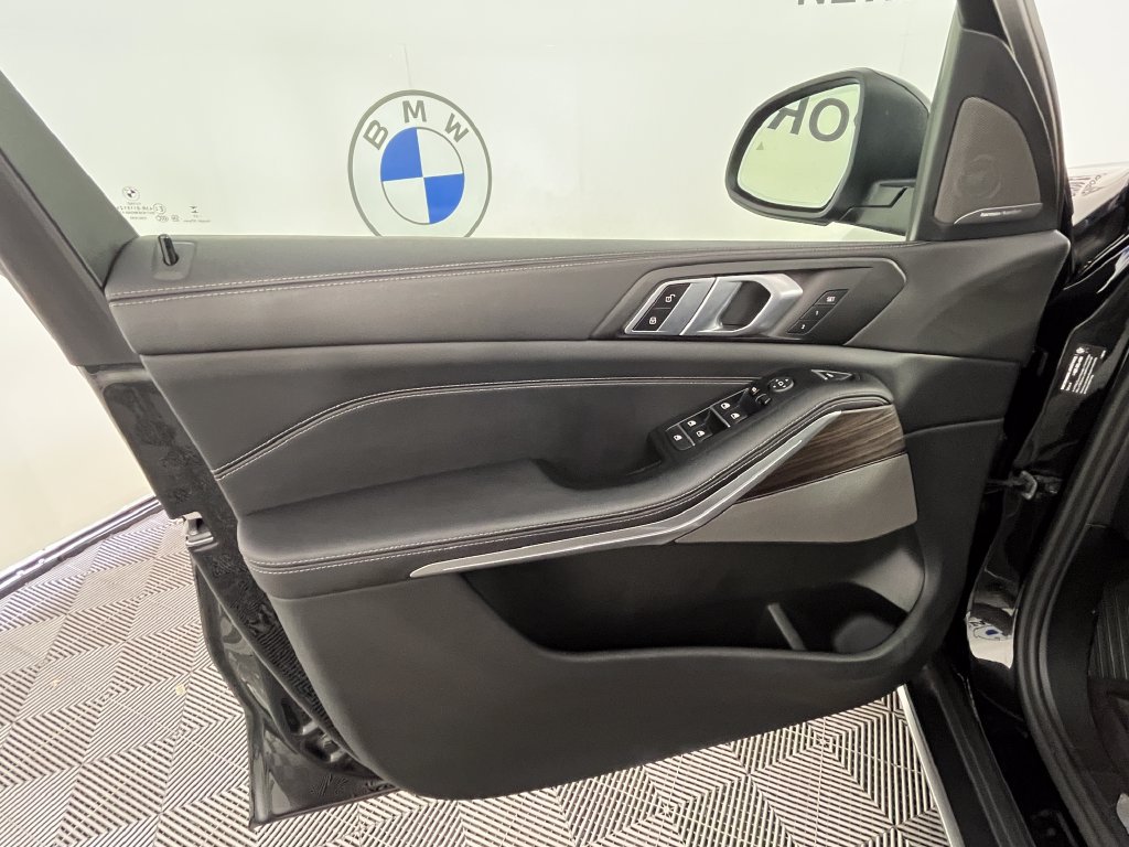 Certified 2024 BMW X5 xDrive40i w/ Premium Package AWD/4WD image 23