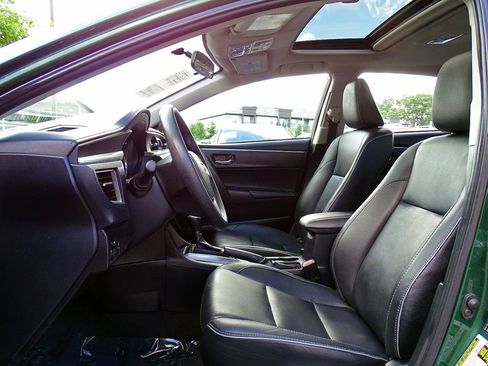Used 2015 Toyota Corolla LE Premium FWD image 18