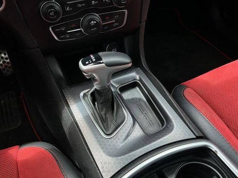 Used 2016 Dodge Charger R/T Scat Pack w/ Technology Group RWD image 27