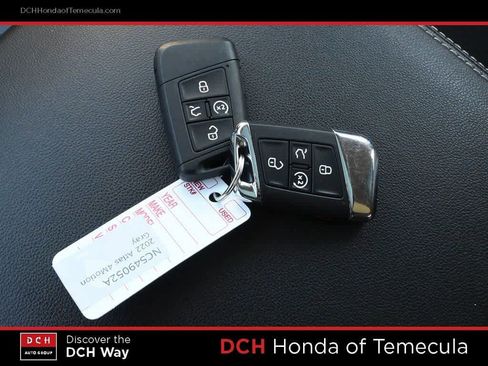 Used 2022 Volkswagen Atlas SEL R-Line image 9