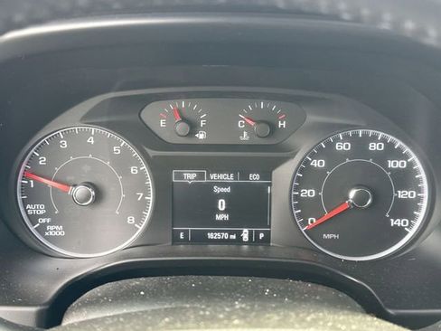 Used 2018 GMC Acadia SLE image 15