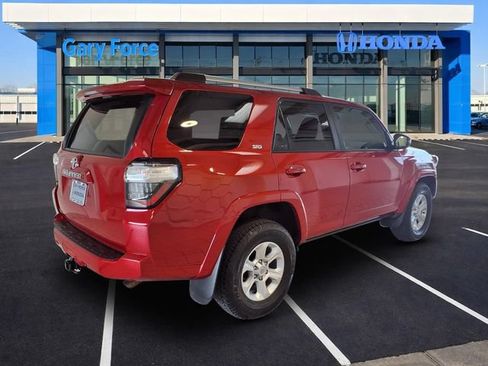 Used 2023 Toyota 4Runner SR5 Premium w/ Moonroof Package RWD image 2