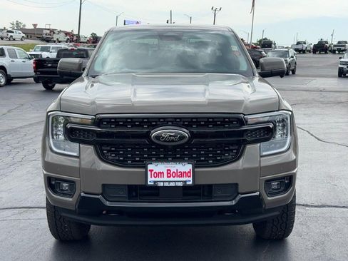 Used 2026 Ford Ranger Lariat w/ Black Appearance Package AWD/4WD image 9