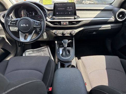 Certified 2023 Kia Forte LXS w/ LXS Technology Package FWD image 20