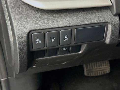 Used 2025 Mitsubishi Eclipse Cross SE AWD/4WD image 17