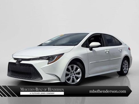 Used 2021 Toyota Corolla LE w/ Carpet Mat Package (TMS) FWD image 1