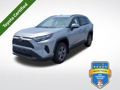 Certified 2022 Toyota RAV4 XLE AWD/4WD image 1