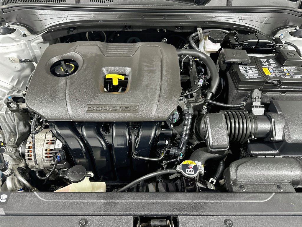 Used 2021 Kia Forte LXS FWD image 22
