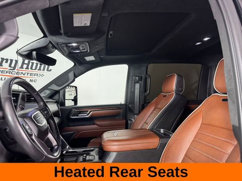 Used 2024 GMC Sierra 3500 Denali Ultimate AWD/4WD image 17
