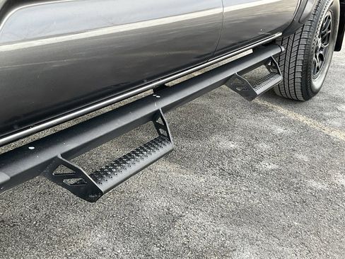 Used 2022 Toyota Tacoma SR5 image 23