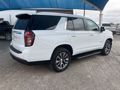 Used 2023 Chevrolet Tahoe LT w/ Luxury Package AWD/4WD image 4