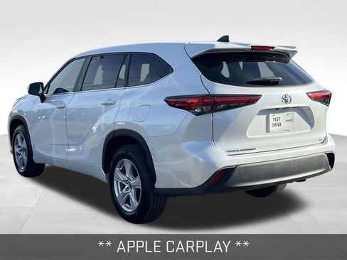 Used 2023 Toyota Highlander L image 5