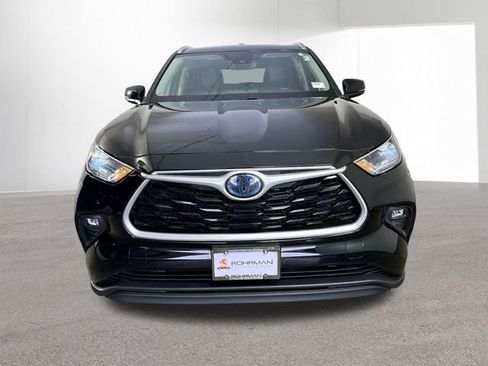 Used 2021 Toyota Highlander XLE AWD/4WD image 27