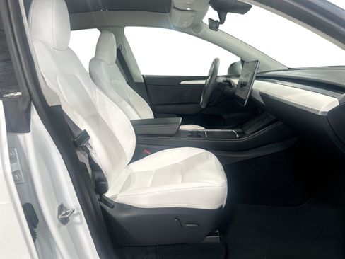 Certified 2023 Tesla Model Y Long Range AWD/4WD image 13