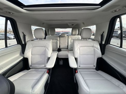 New 2026 Lincoln Navigator L Reserve w/ Jet Appearance Package AWD/4WD image 23