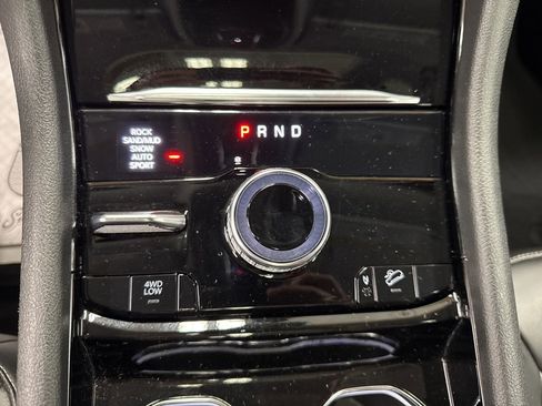 Used 2023 Jeep Grand Cherokee 4WD 4xe image 18