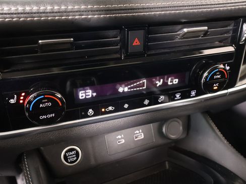 Used 2023 Nissan Rogue SL FWD image 7