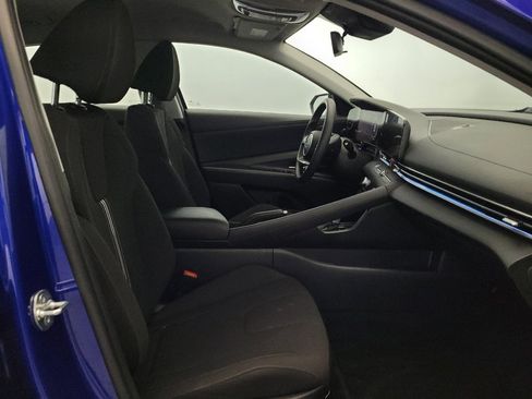 Used 2024 Hyundai Elantra SEL FWD image 21