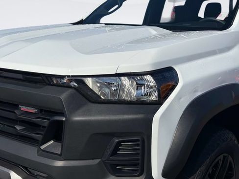Used 2024 Chevrolet Colorado Trail Boss w/ Advanced Trailering Package AWD/4WD image 9