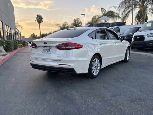 Used 2020 Ford Fusion SE image 7