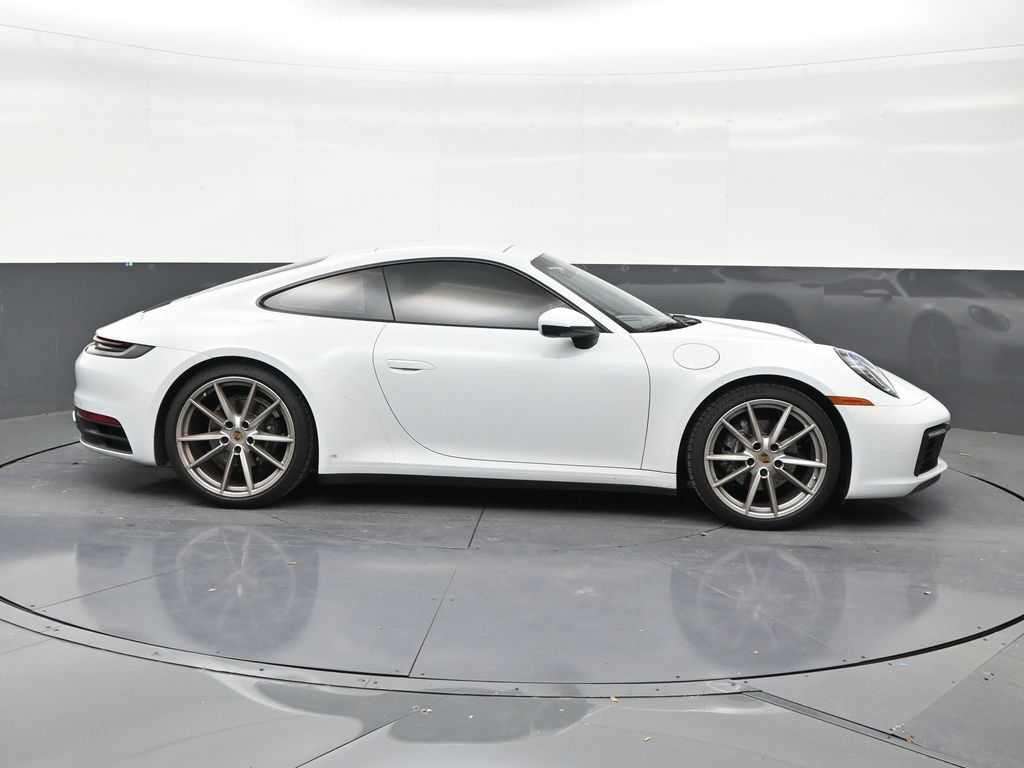 Used 2022 Porsche 911 Carrera RWD image 6