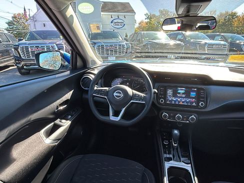 Used 2024 Nissan Kicks SV image 26