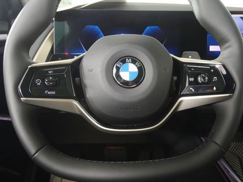 Certified 2025 BMW X3 xDrive30i w/ Premium Package AWD/4WD image 18