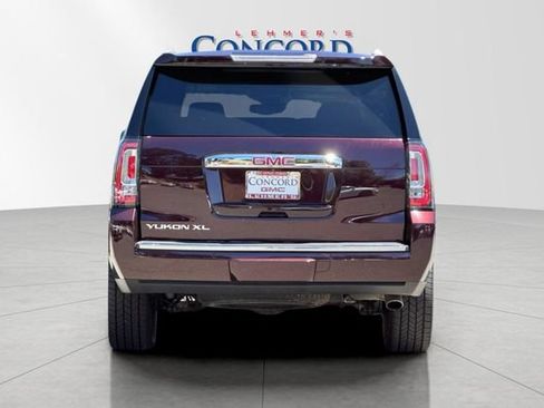 Used 2017 GMC Yukon XL Denali w/ Open Road Package AWD/4WD image 5