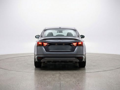 Used 2025 Nissan Altima 2.5 SV image 7