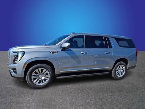 Used 2025 GMC Yukon XL Denali image 7