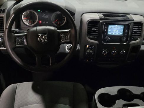 Used 2018 RAM 1500 Express AWD/4WD image 22