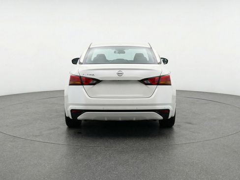 Used 2025 Nissan Altima 2.5 SV image 7