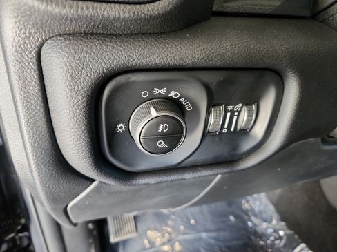 New 2025 RAM 2500 Laramie image 31