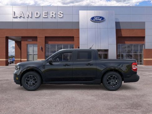 New 2026 Ford Maverick XLT w/ XLT Luxury Package FWD image 3