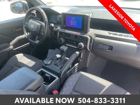 Certified 2026 Toyota Tacoma SR5 AWD/4WD image 17
