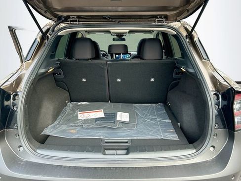 New 2026 Nissan Kicks SV w/ SV Premium Package FWD image 19