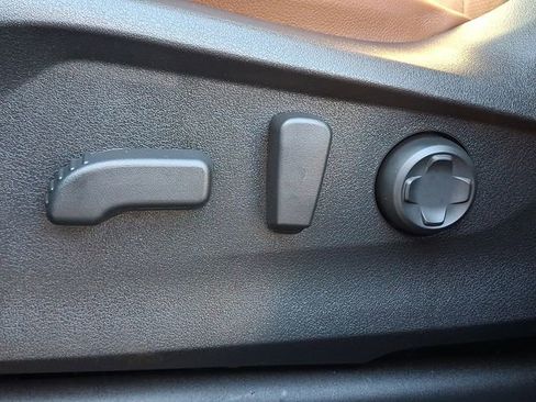 Used 2024 Subaru Ascent Touring image 28