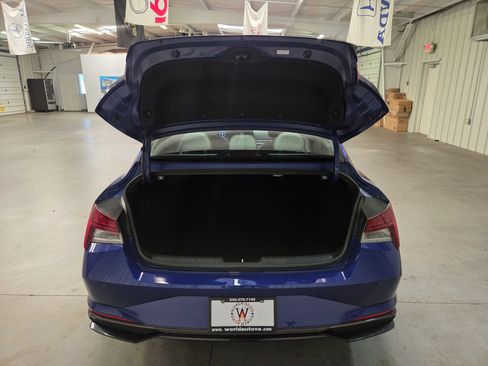 Used 2023 Hyundai Elantra Limited FWD image 37