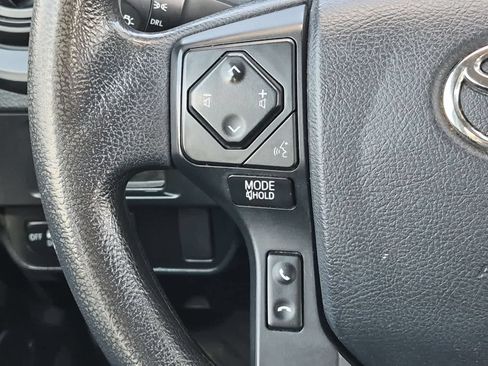 Used 2017 Toyota Tacoma SR RWD image 23