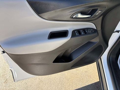 Used 2019 Chevrolet Equinox LT AWD/4WD image 18