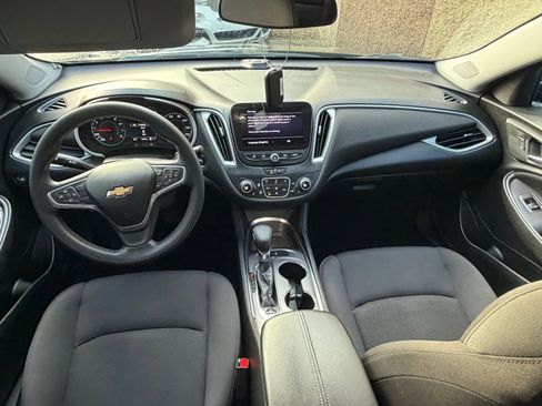Used 2022 Chevrolet Malibu LT FWD image 28