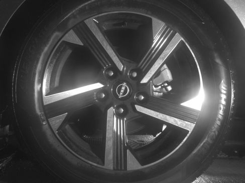 Used 2025 Nissan Sentra SV FWD image 14
