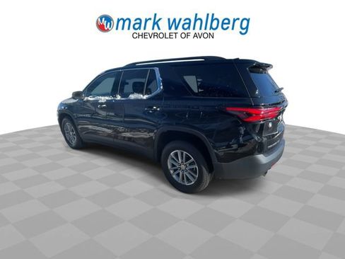 Used 2023 Chevrolet Traverse LT image 6