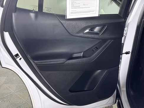 Used 2025 Chevrolet Equinox LT AWD/4WD image 19