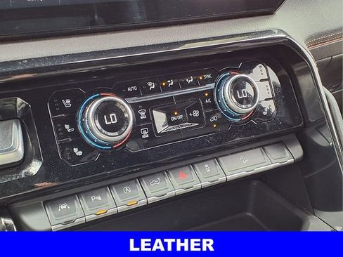 Used 2025 GMC Sierra 1500 AT4 w/ AT4 Premium Package image 12