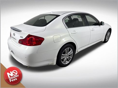 Used 2013 INFINITI G37 x Sedan w/ Premium Pkg AWD/4WD image 3
