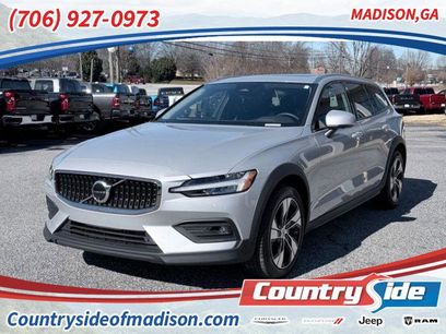 Used 2025 Volvo V60 B5 Cross Country Plus