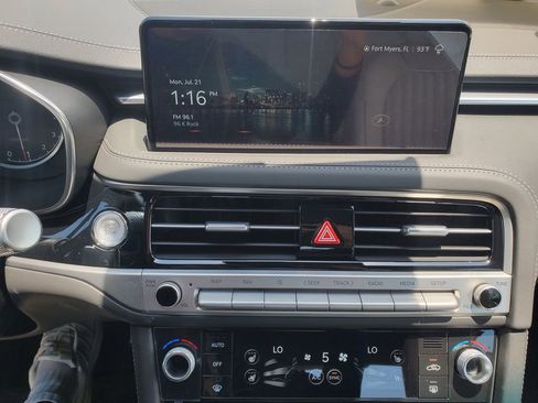 New 2025 Genesis G70 2.5T w/ Sport Prestige Package image 9